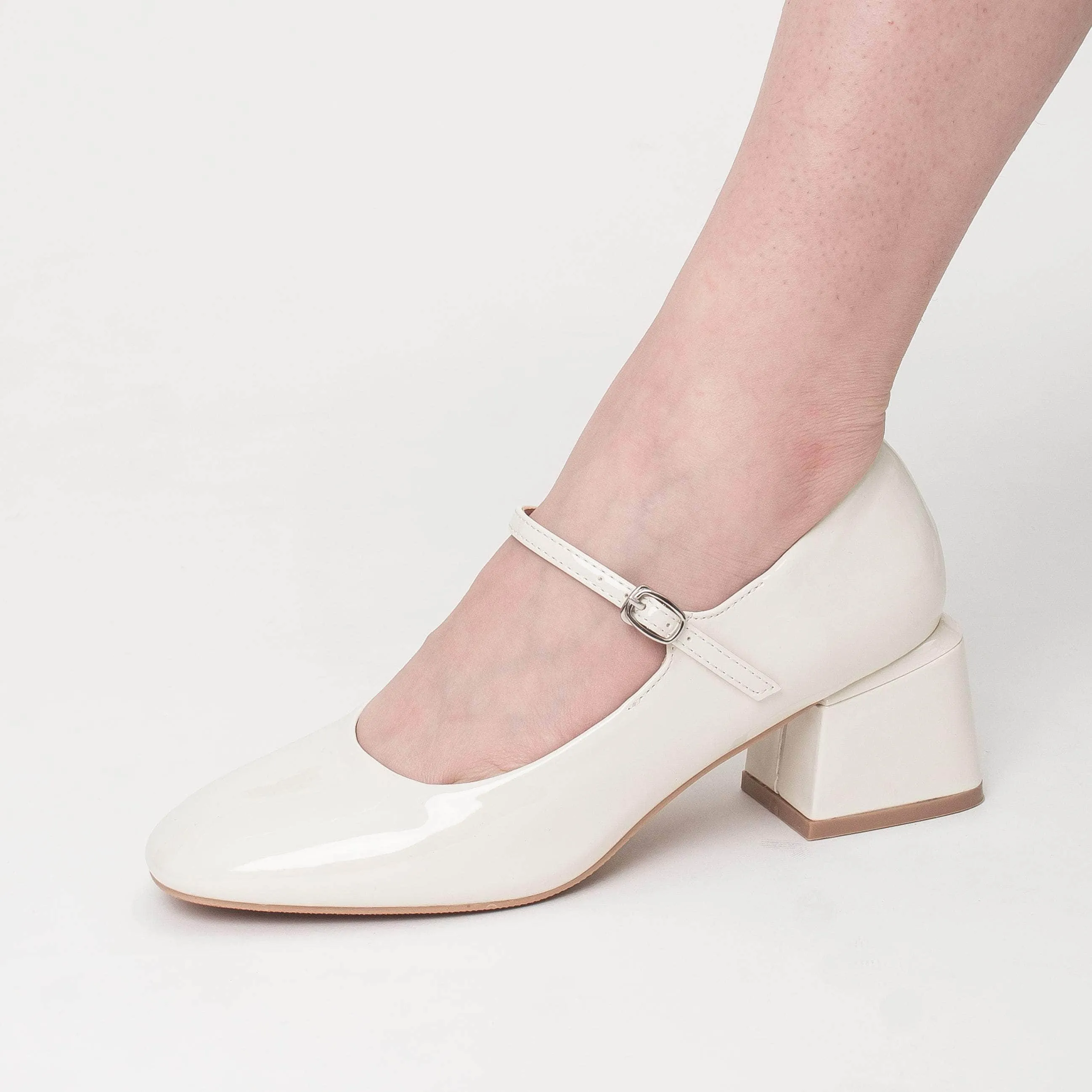 Air Circulation Design Ventilation Perforations Ria Cr??me