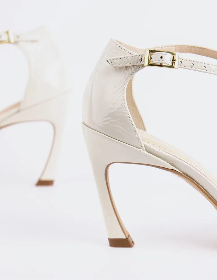 True Comfort Rozana Off White Naplack