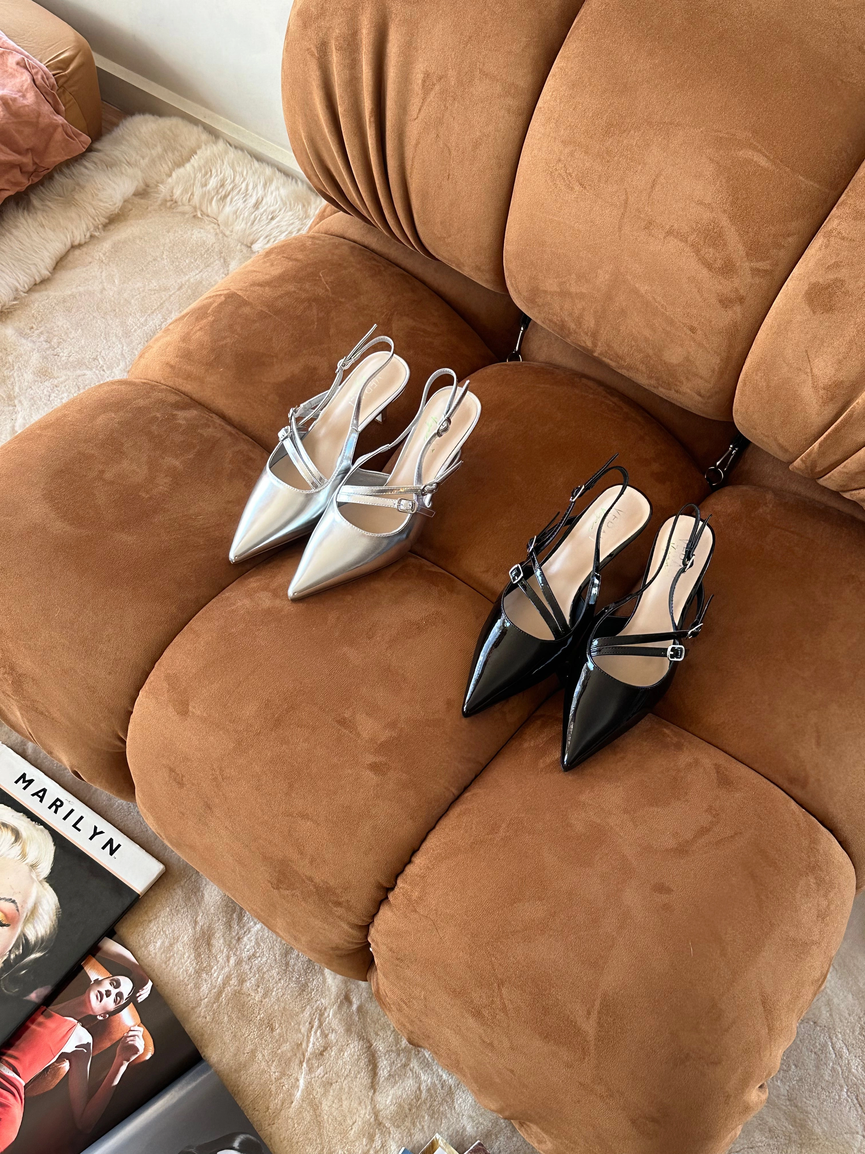 Zedd Point Toe Kitten Heels - Silver Metallic Fashion Trends Trendy Mood