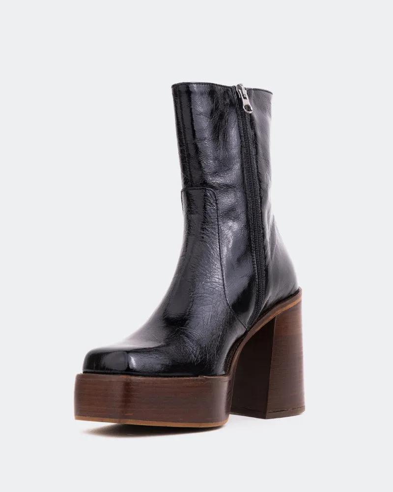 Wicked Black Shiny Leather Walk in Style