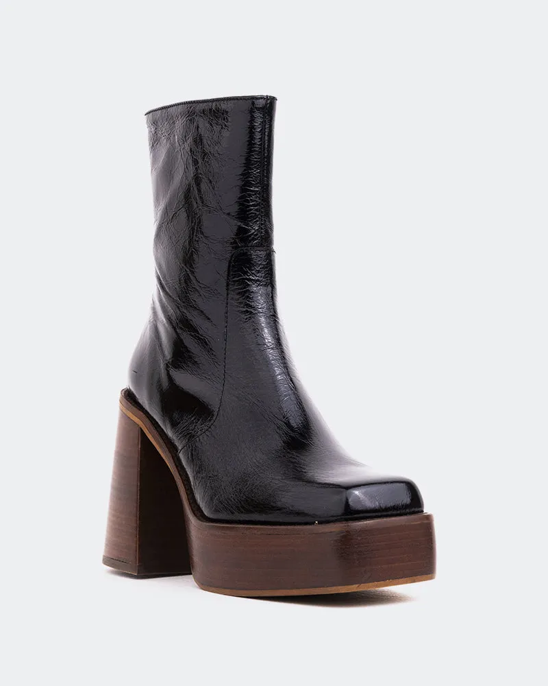 Active Wear On Foot Wicked Black Shiny Leather