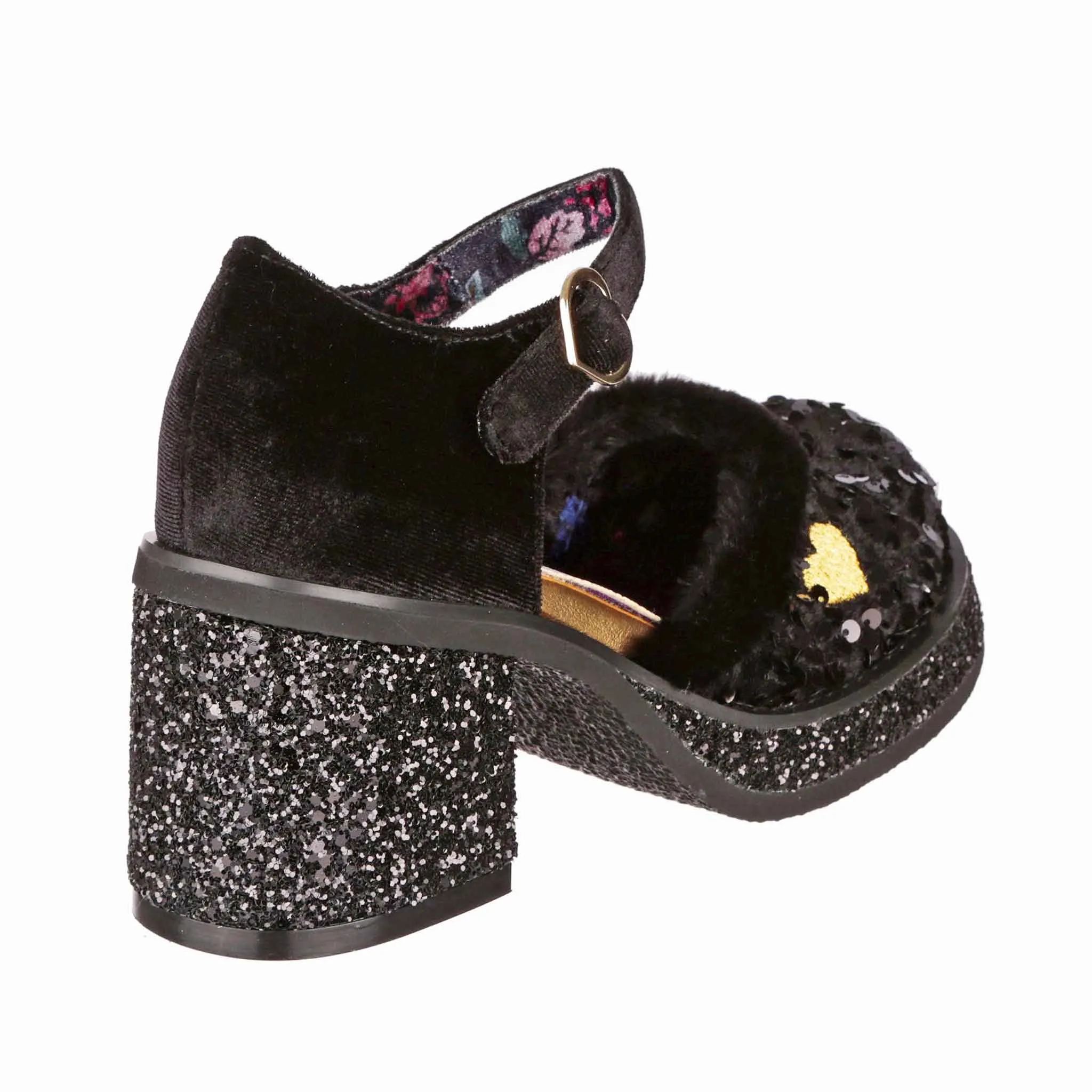 Fashionable Sandals Day Ready Cosy Night