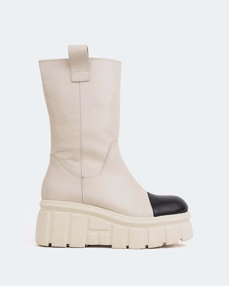 Kelowna Beige Leather Weatherproof Look