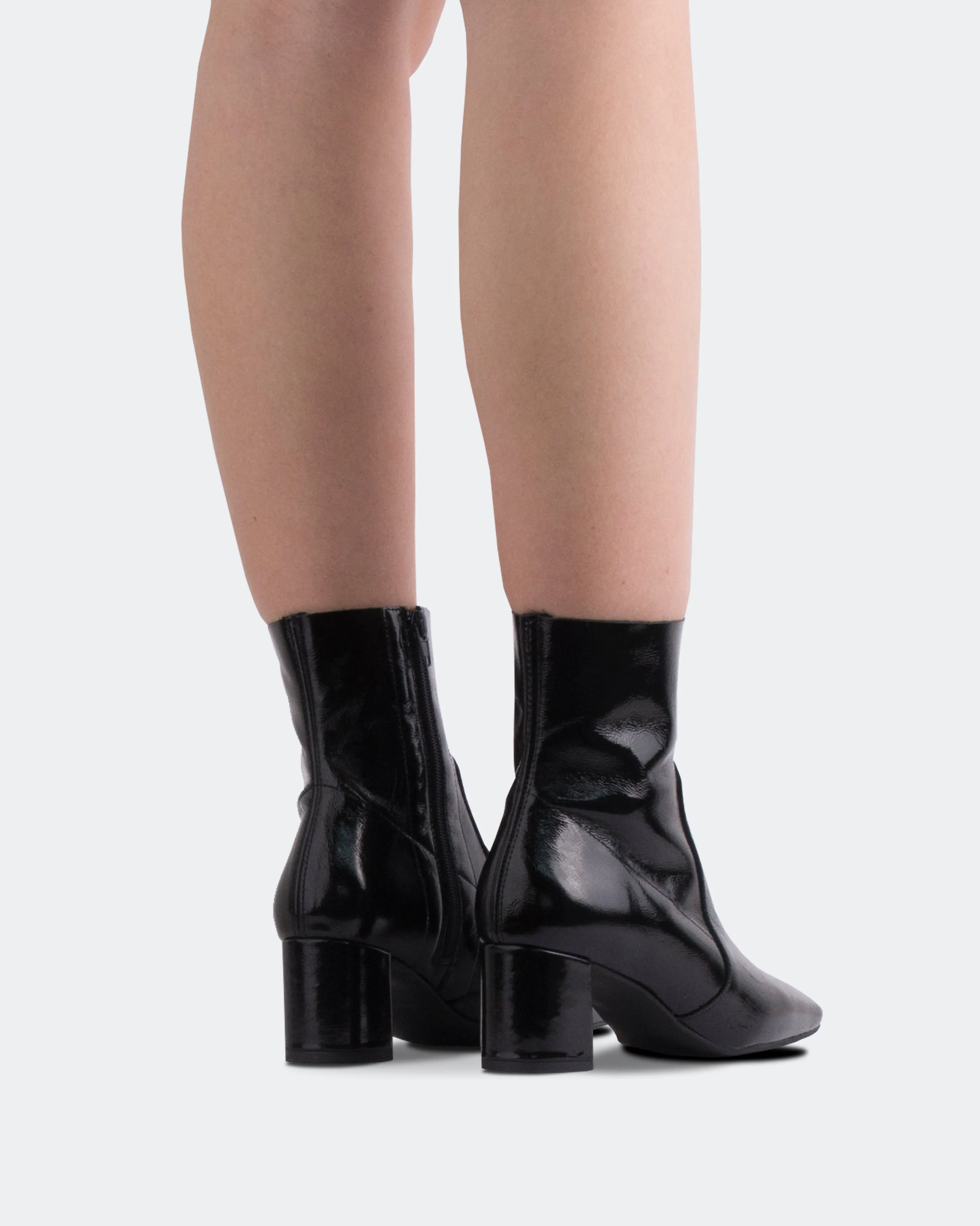 Easy Match Functional Fashion Gillian Black Naplack