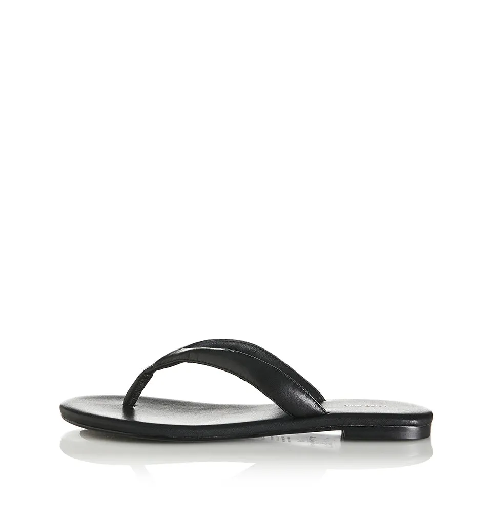 Henna Fashion-forward style