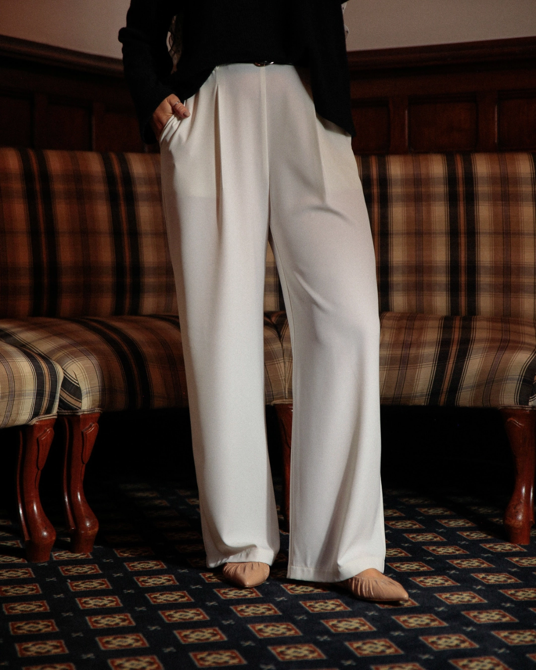 Fransy Nude Leather Clean Lines