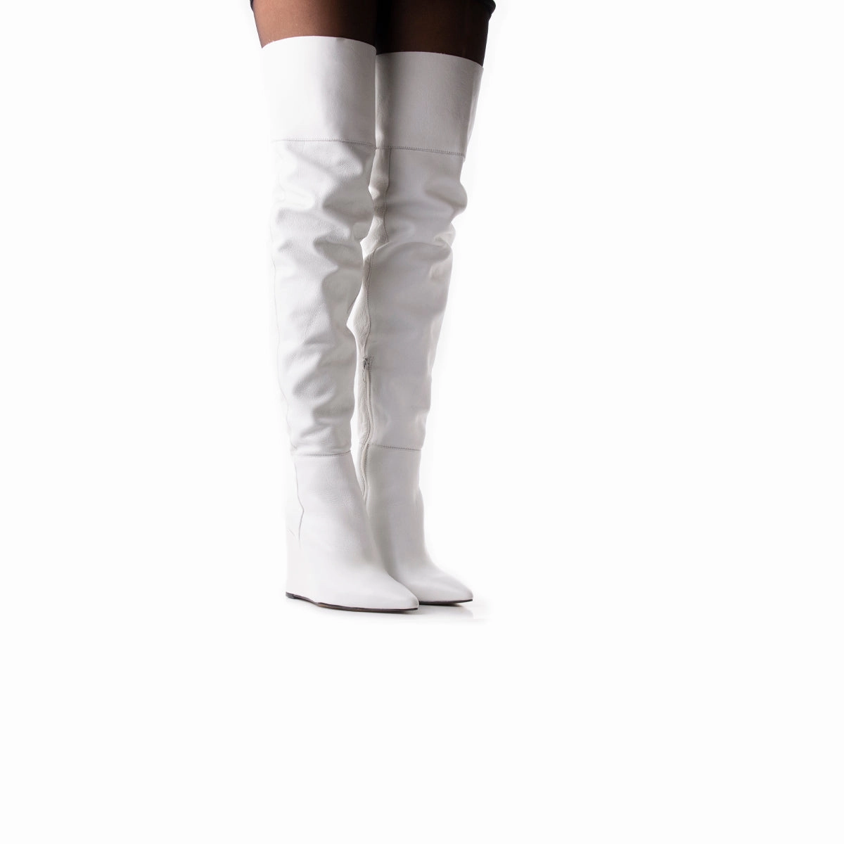 Harvest White Leather Functional Design