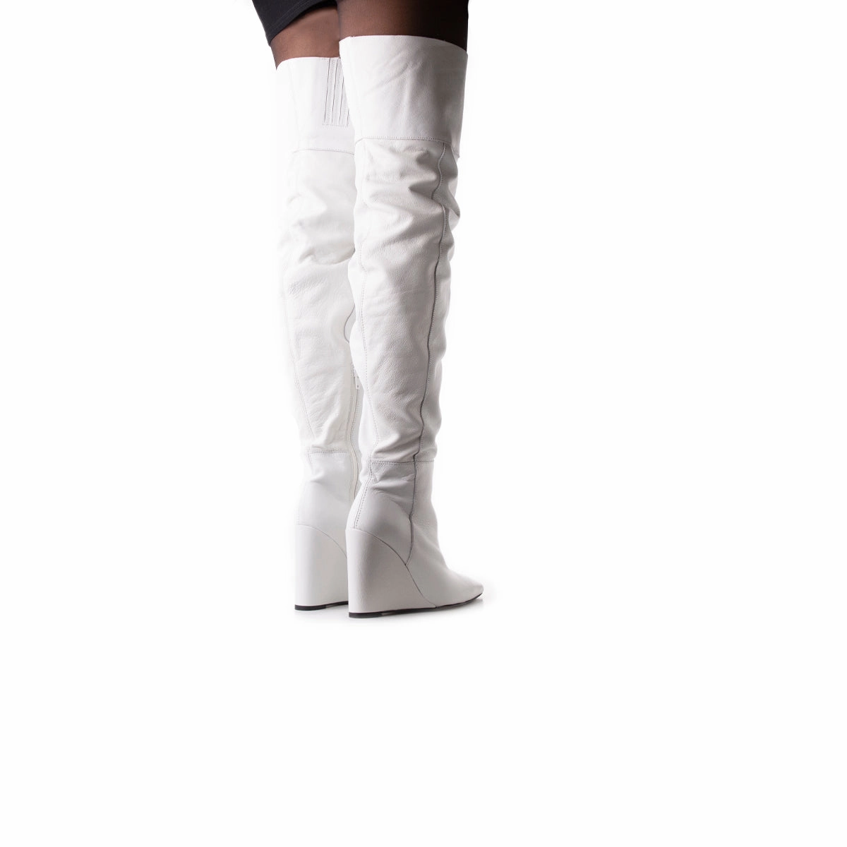 Harvest White Leather Chic and Cozy Dependable