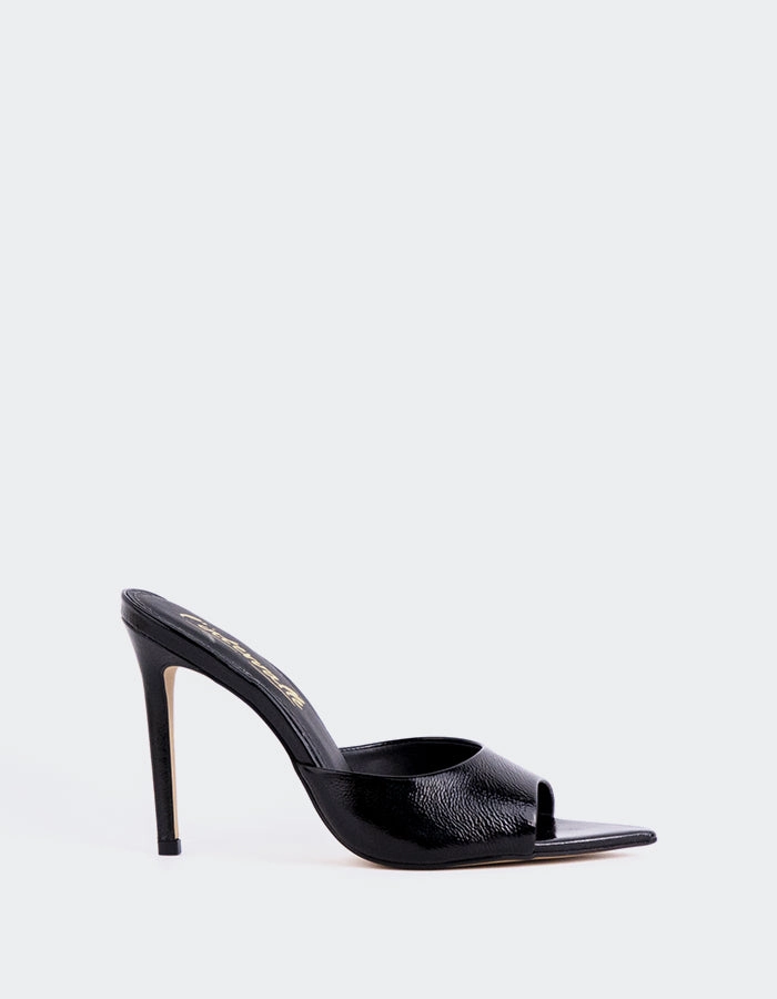 Light Travel Reinforced Sides Thelma Black Naplack