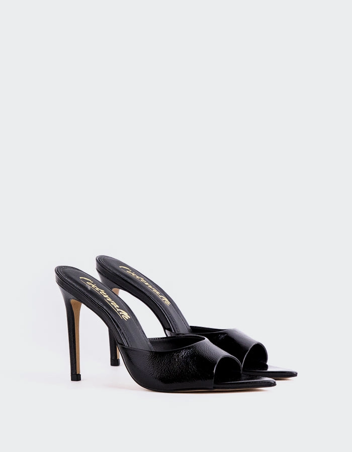 Thelma Black Naplack Torsion Support Casual Walk