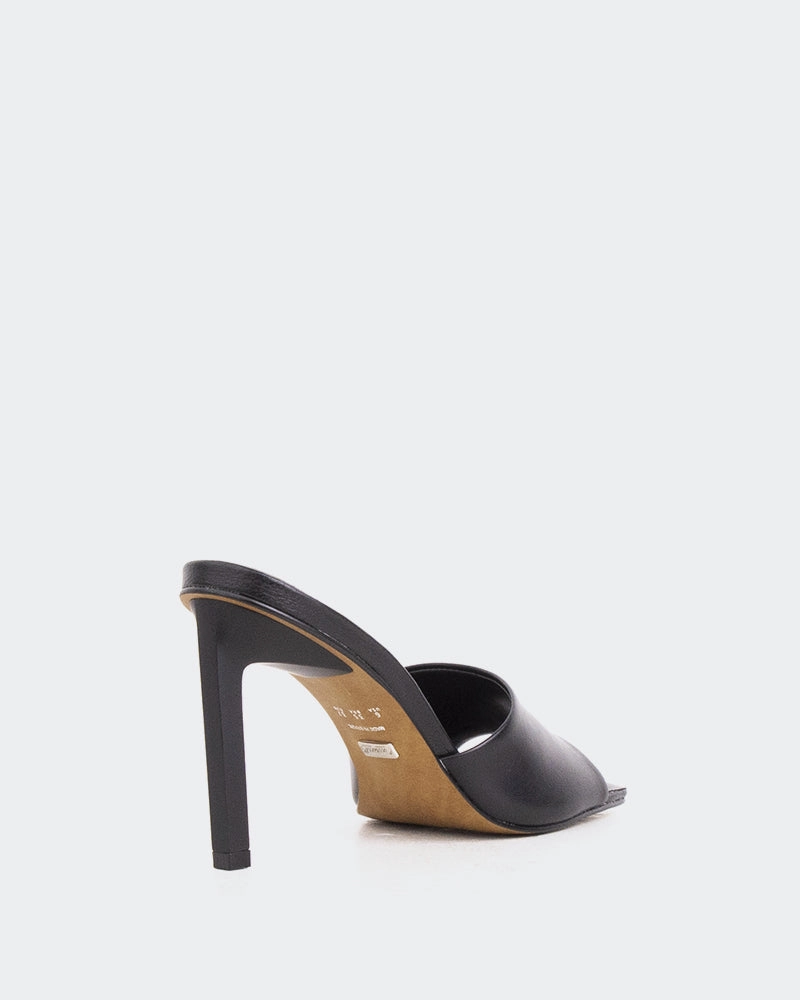 Sosua Black Leather Instant Footwear