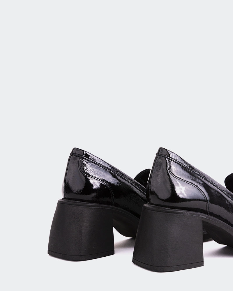 Station Black Naplack Subtle Fashion Easy Cushioning