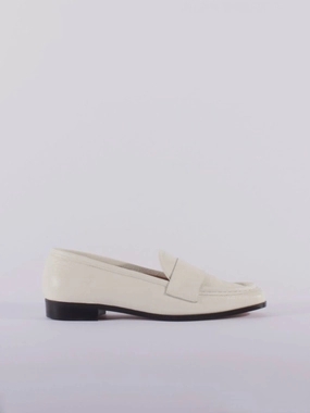 Market Day Women's Dali Loafer In White