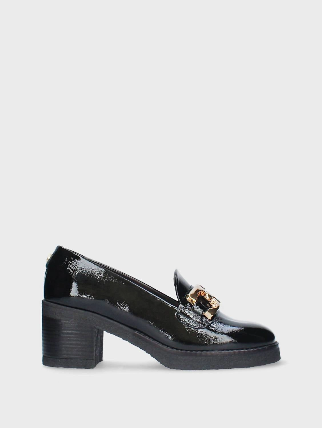 Padded Walk Ease Women's Medium Heel Moccasin In Black