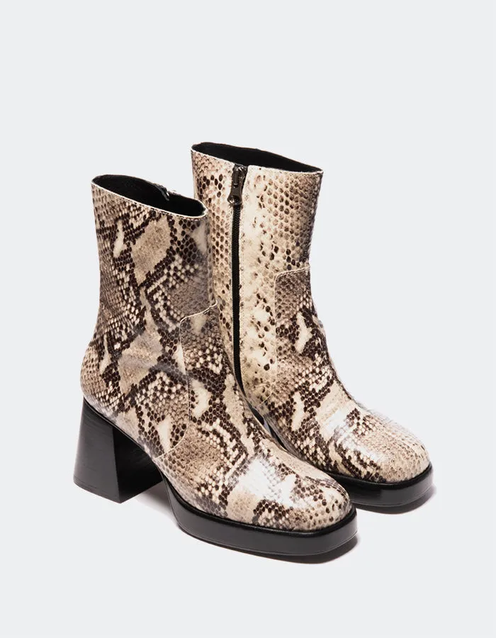 Smart Design Seasonal Comfort Sullivan Natural Snake