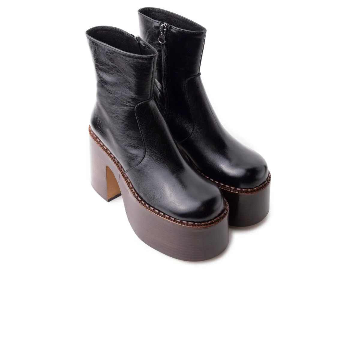 Shopping Trip Layer Ready Gunner Black Leather & Brown Sole