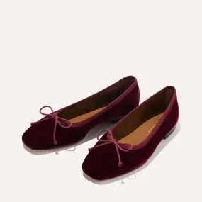 The Fonteyn - Burgundy Velvet Fast Wear