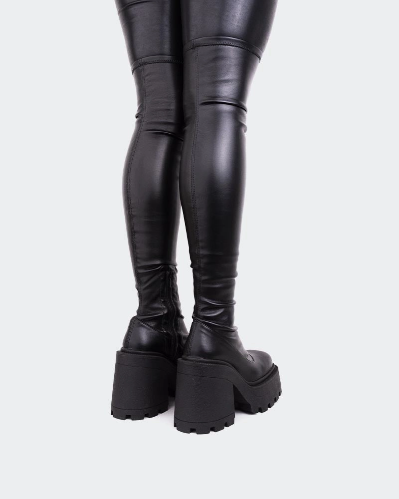 Tialo Black Stretch Padded