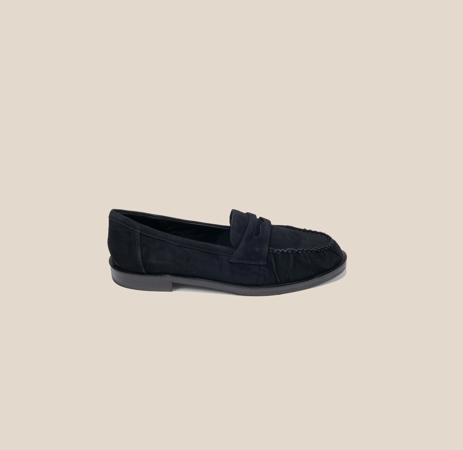 Sharp Silhouette Light Flow Vico-Penny Black Suede