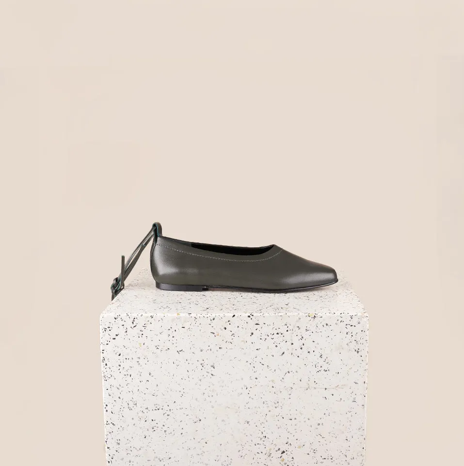 Timeless Comfort Shoes Wood Path Imola - Olive leather (Removable Ties)