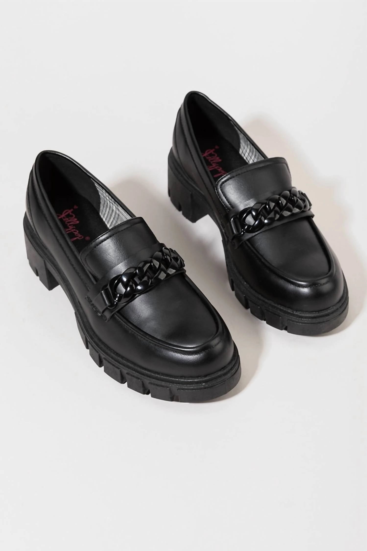 Trendy Casual Shoes Women's Una Chunky Chain Loafer In Black
