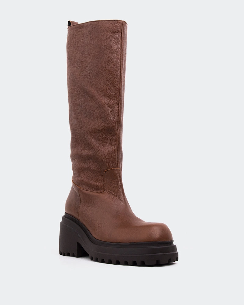 Fenton Tan Leather Quick Drying Hiking Trails Sturdy Construction