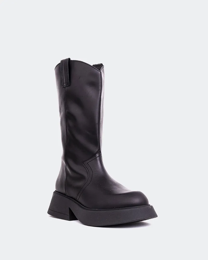 Weekend Wear Gaulle Black Leather