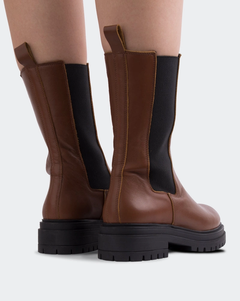 Durable Build Ollan Cognac Leather