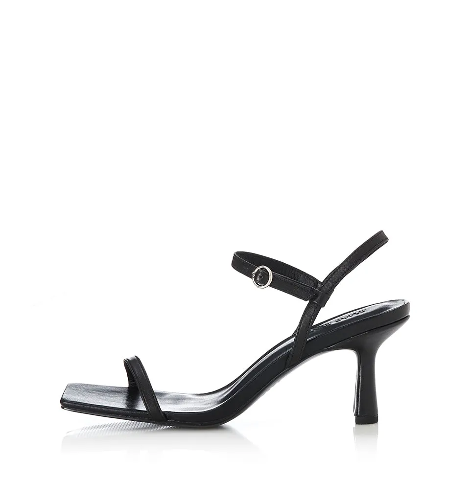 Vintage Style Heels Premium Pumps Scarlet