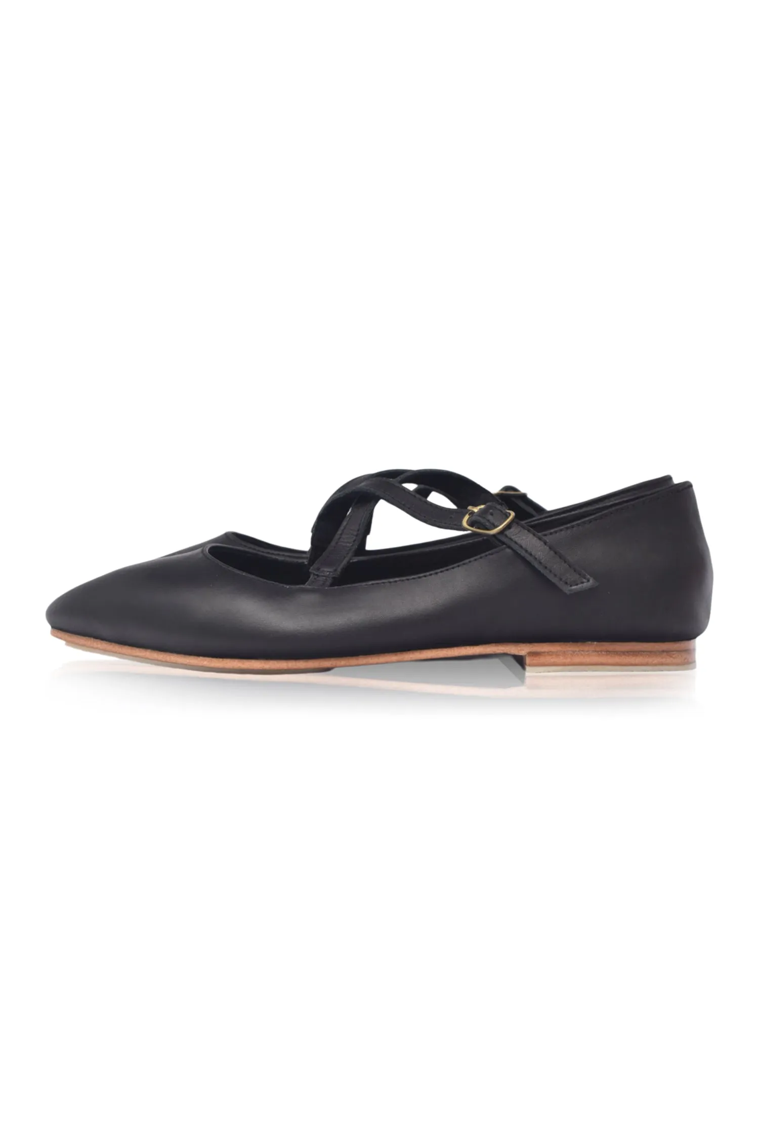 Bella Vita Criss Cross Pointy Toe Flats Functional Walking Shoes