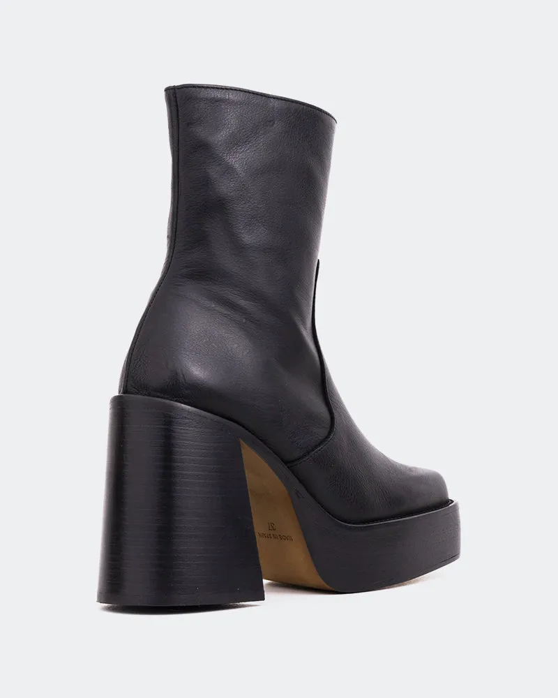 City Chic Cold Weather Wicked Black Matte Leather