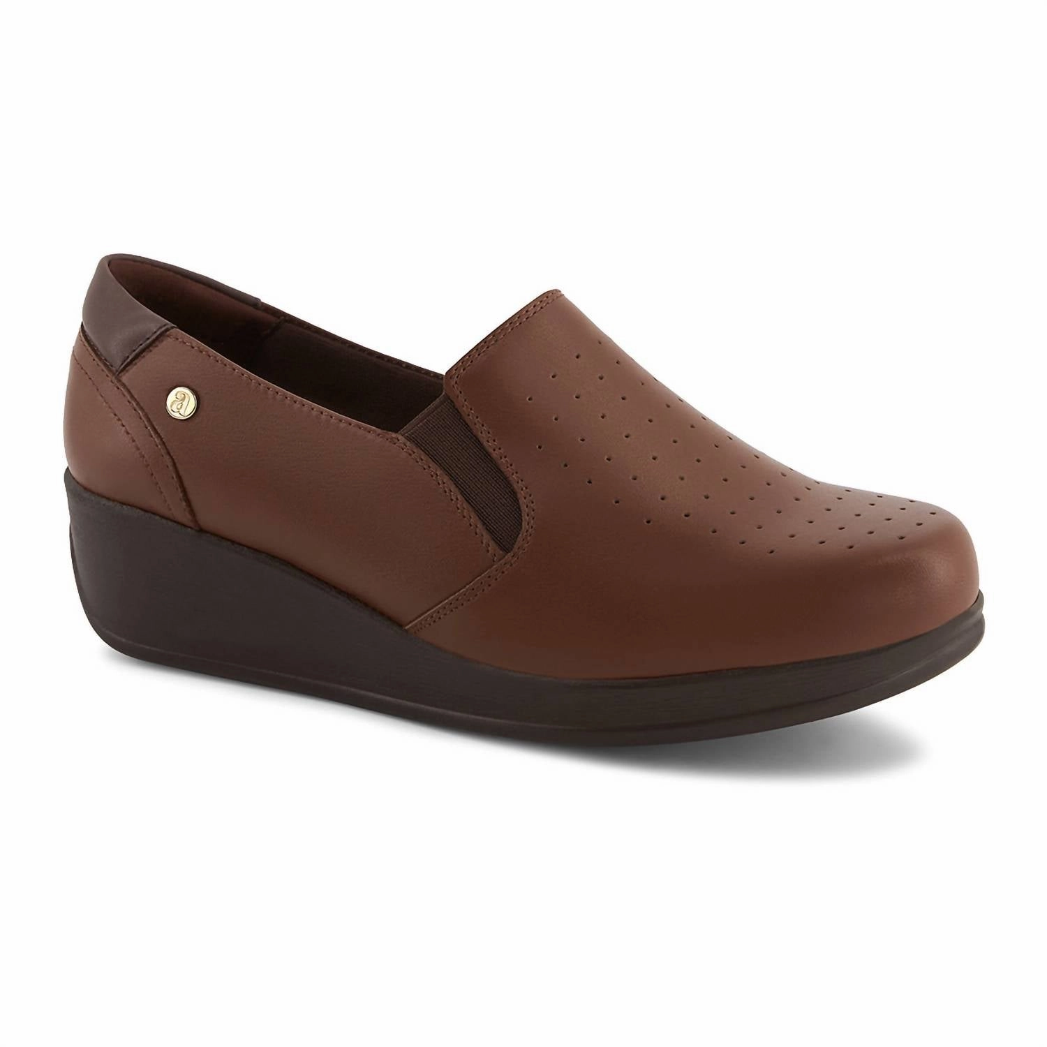 Weekend Walk Ground Sure Women's Exclusive Comfort Leather Moccasins In Brown