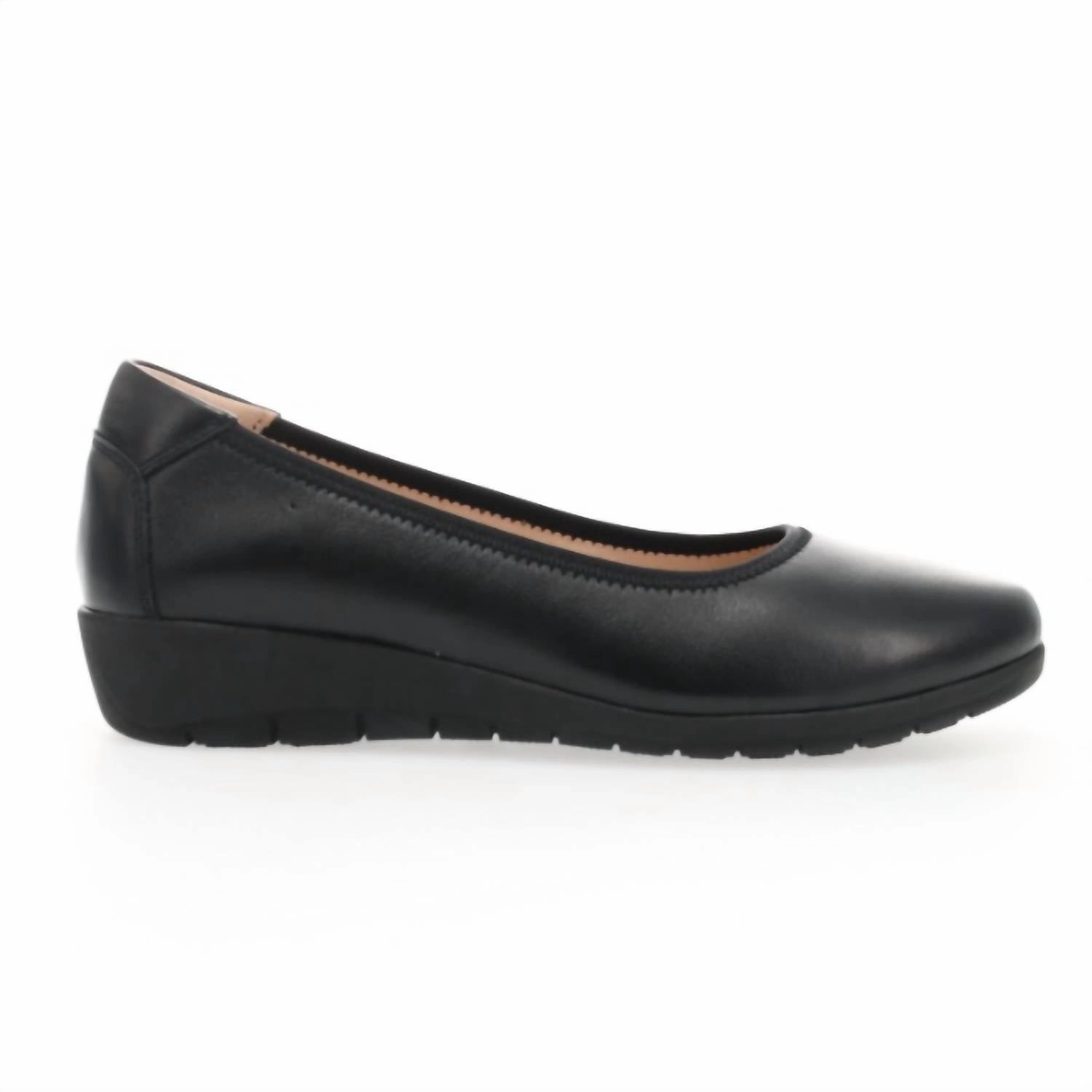 Hold Strong Versatile design shoes Women's Yara Slip-On Shoes In Black
