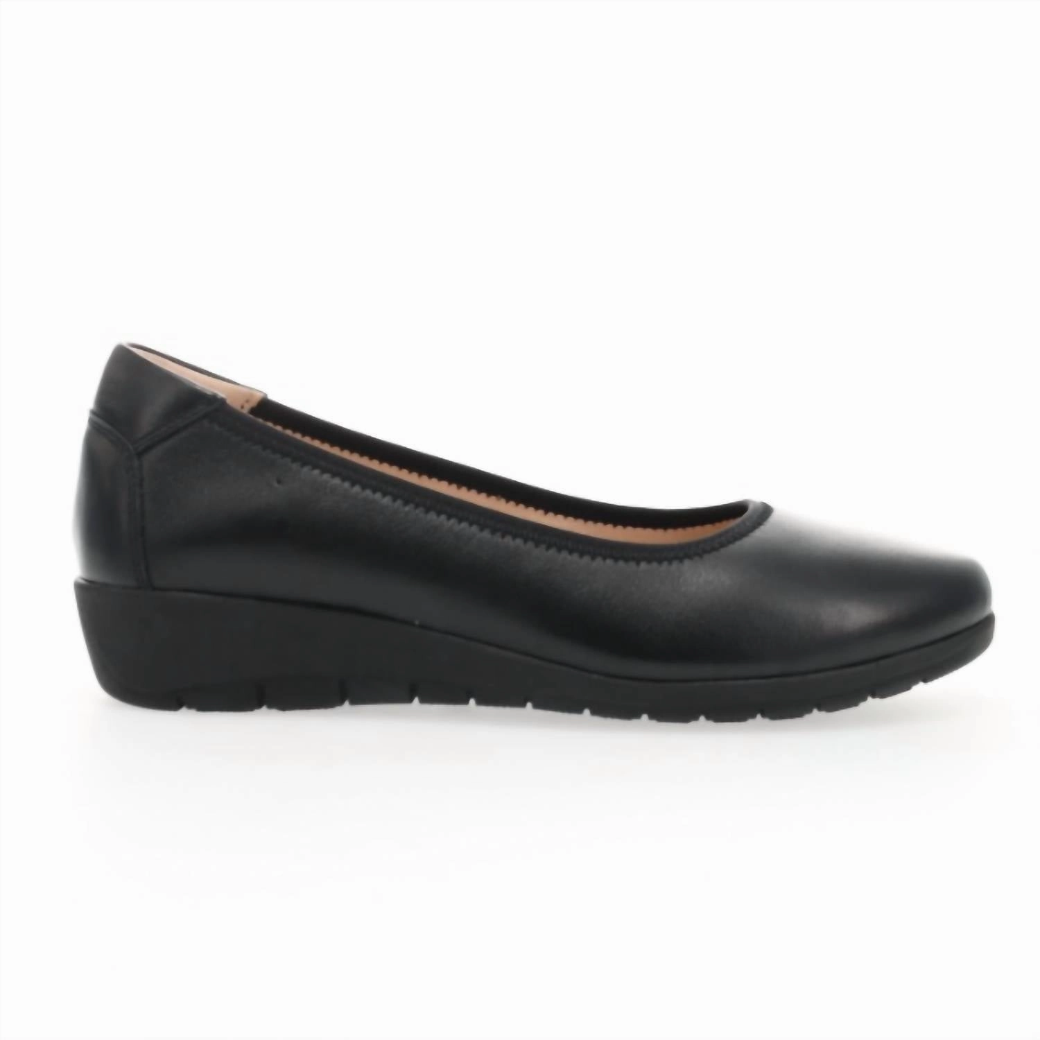 Casual Leather Shoes Women's Yara Slip-On Shoes In Black
