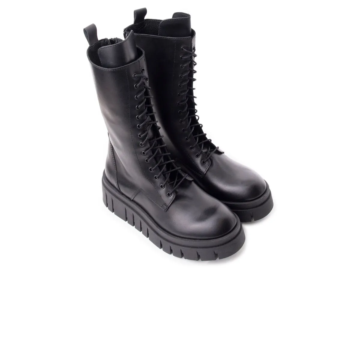 Holiday Wardrobechic Comfort in Action Wonju Black Leather