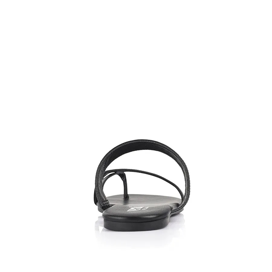 Tova Strappy Thongs - Black Park Picnic